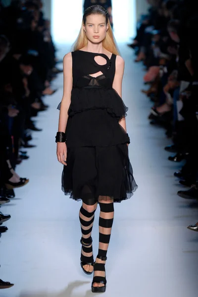 Look 43